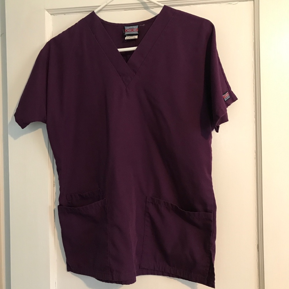 Cherokee scrub top